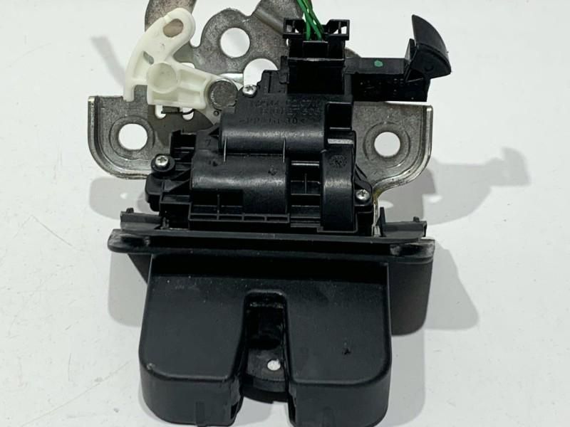 Broasca capota spate Audi Q5 8R 8R0827505 Break
