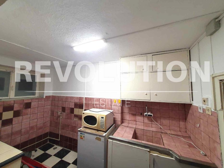 Дава се под наем Заведение в Варна, Център - 32 кв.м за 250 € - Снимка #3