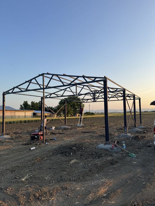 Structura metalica 12x12x4 confectionata din teava recrangulara ! Anexa gospodareasca !