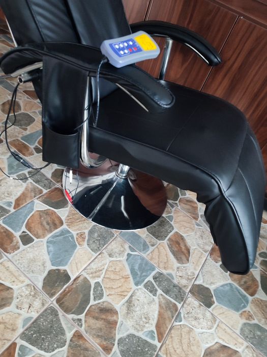 Scaun de masaj cu telecomanda