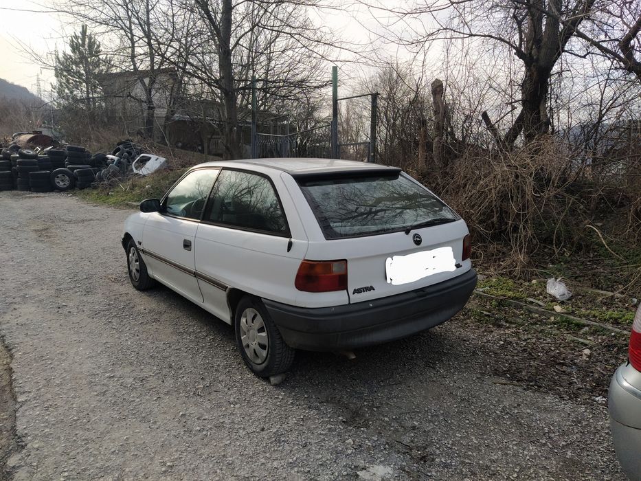 Астра Ф  на части