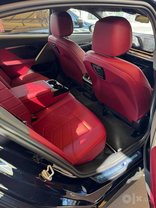 BMW i5 35L Full 340 ot kuchi