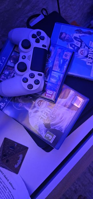 Playtation 4  stare bună