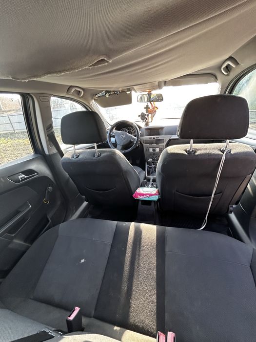 Opel astra H an 2006 km reali.