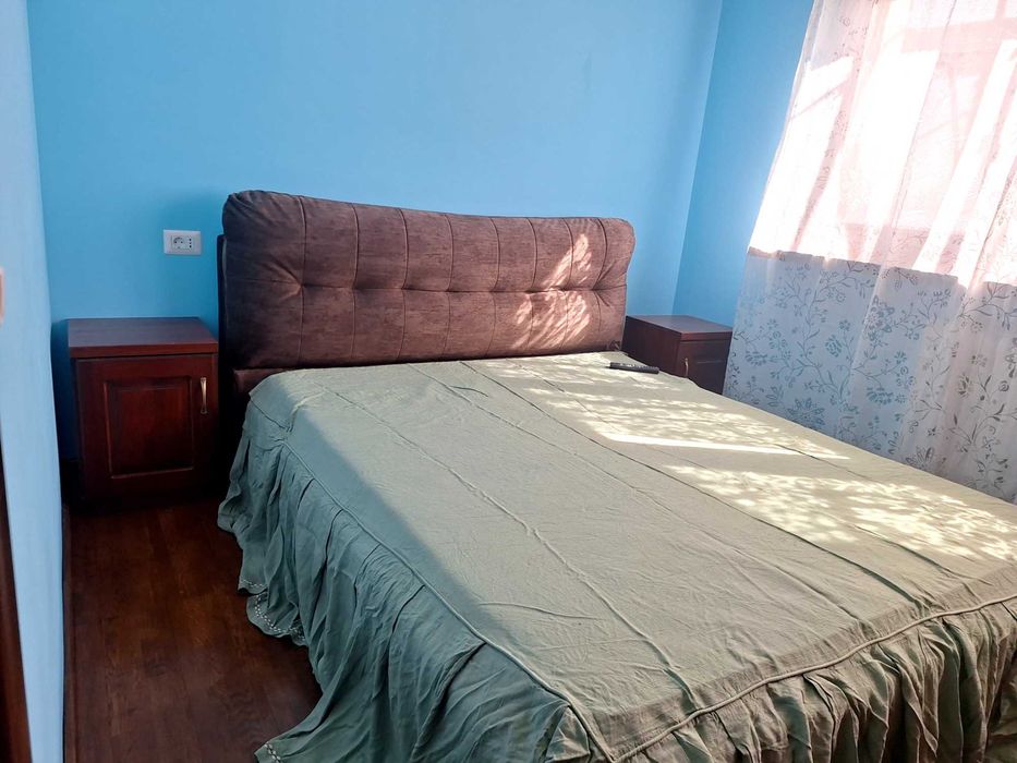 Se vinde apartament cu 3 camere mobilat si utilat!