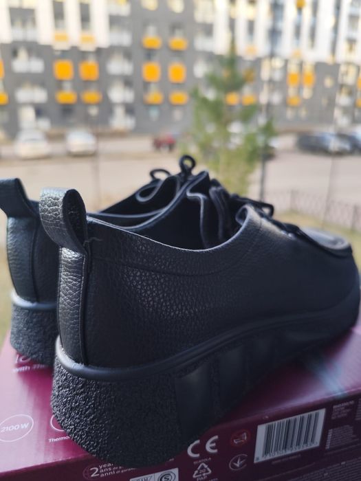 Новые Кожаные туфли 41 размер