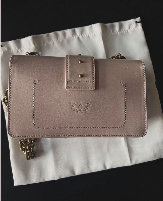 Дамски чанти Pinko