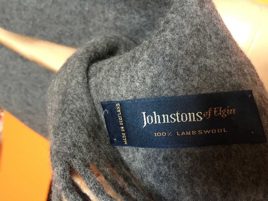 Мъжки шал Johnstons of Elgin, агнешка вълна