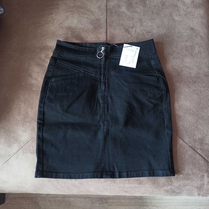 Черна дънкова пола ,размер 38