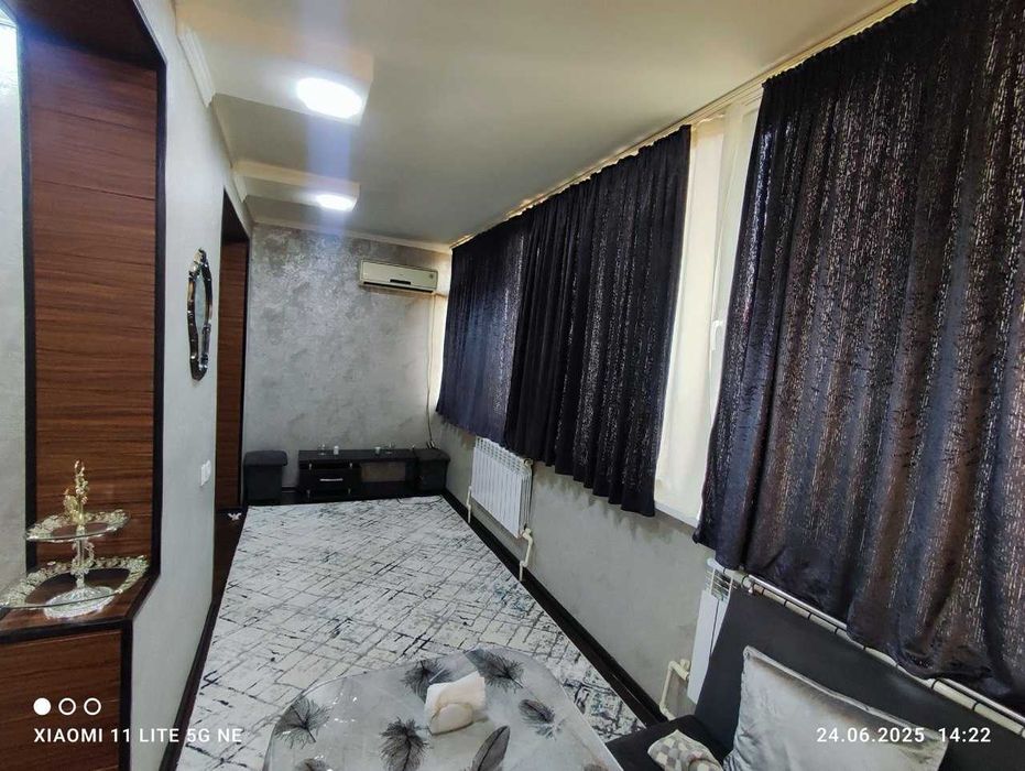 Andijon shaxar 3 mikrorayonda kvartira ijaraga beriladi uzoq muddatga