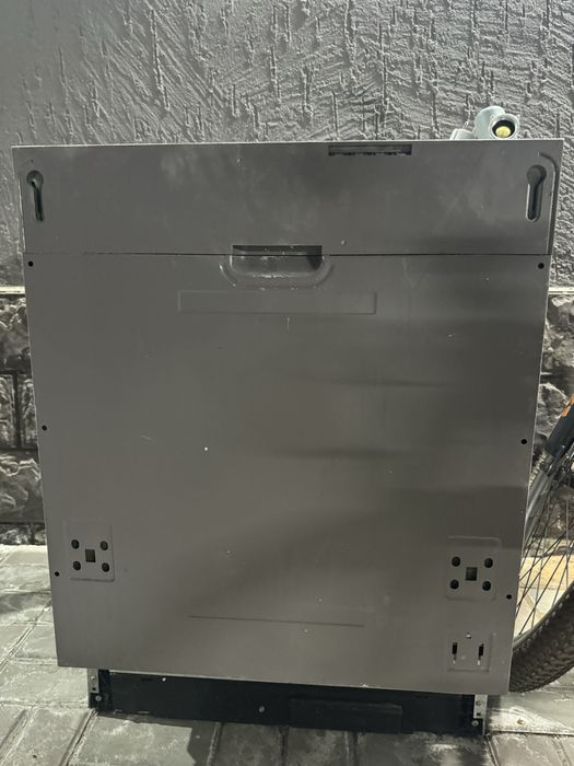 Посудомоечная машина Midea