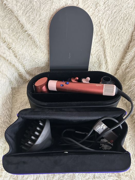 Продам фен дайсон б/у