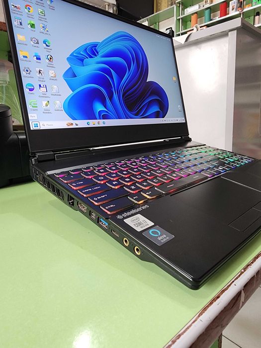 MSI GP65 Leopard / i7-10th / 32GB RAM / RTX 2070 8GB / 512GB NVMe M.2