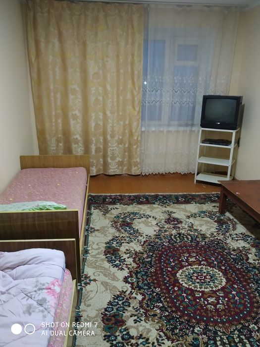 Без маклера. Сдается однокомнатная квартира возле пед. института.