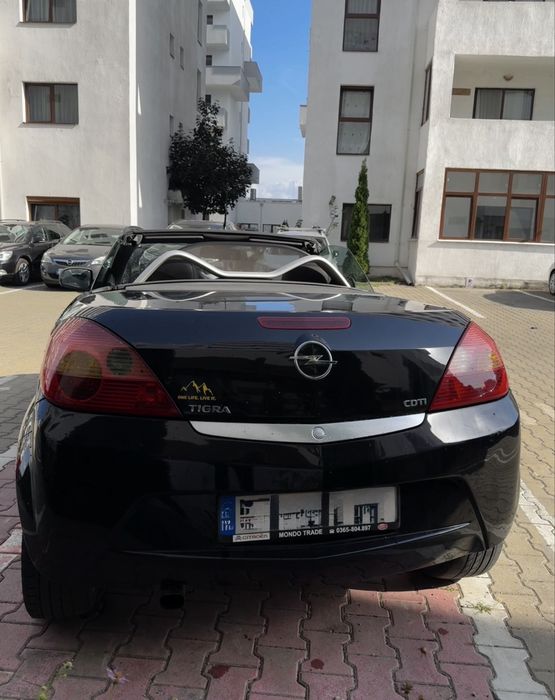 Opel tigra.