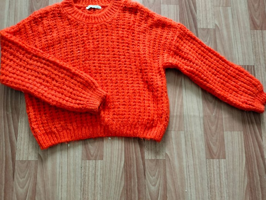 Продам кофты и юбки женские