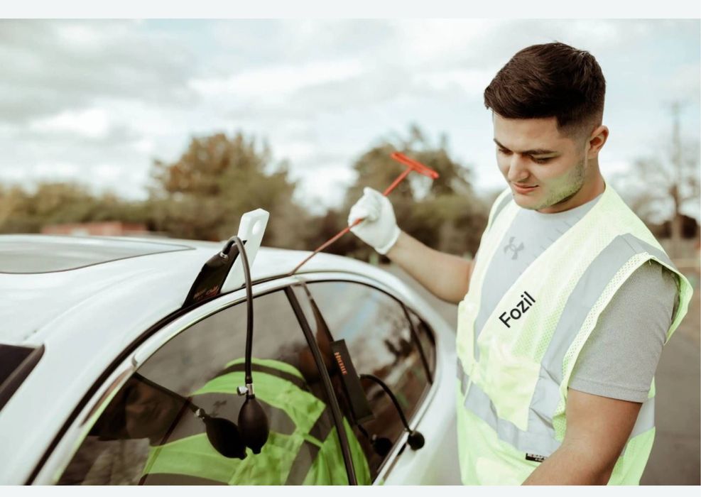 Ешиг очиш . Открыть дверь