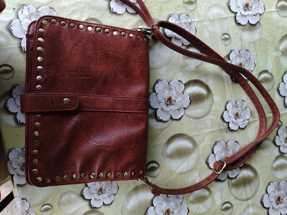 Geanta crossbody