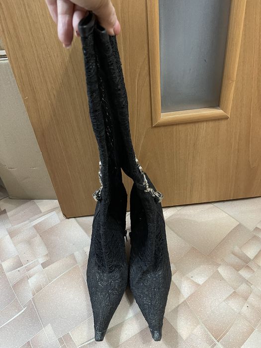 Кружевные сапоги