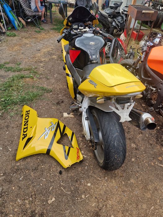 Vand Piese Honda CBR 900RR 954    2004