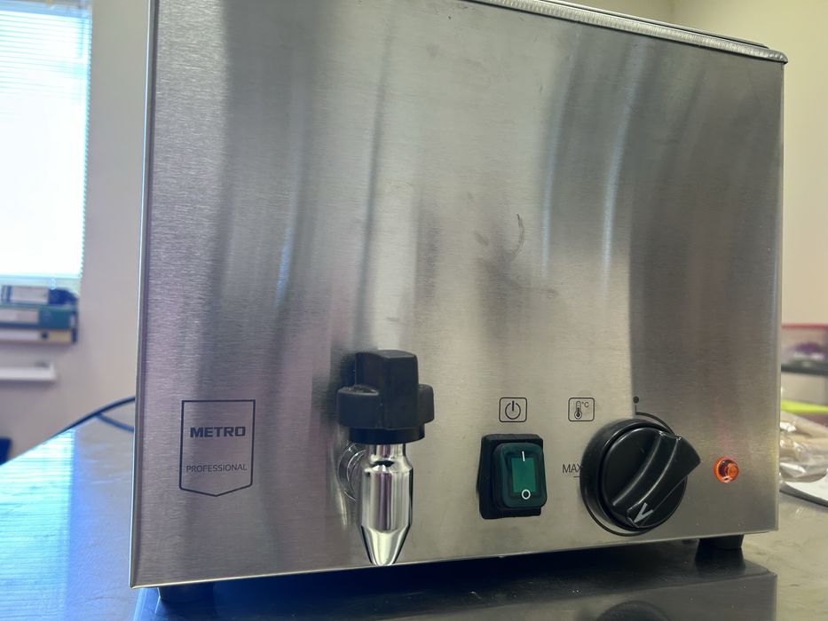 Бен Мари с кран за оттичане и съд 1/1 200мм, отлично състояние