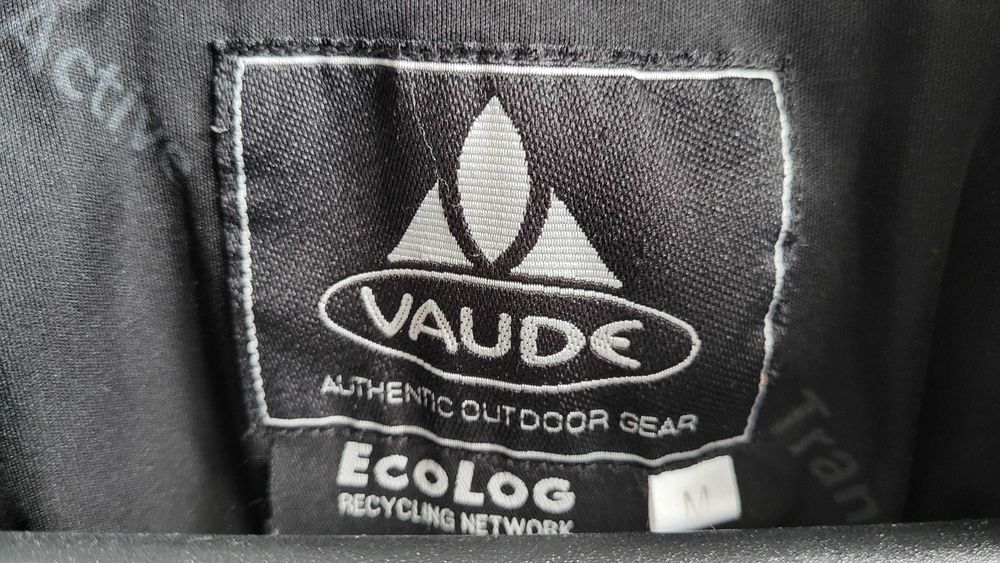 Haina de ploaie/vant Vaude