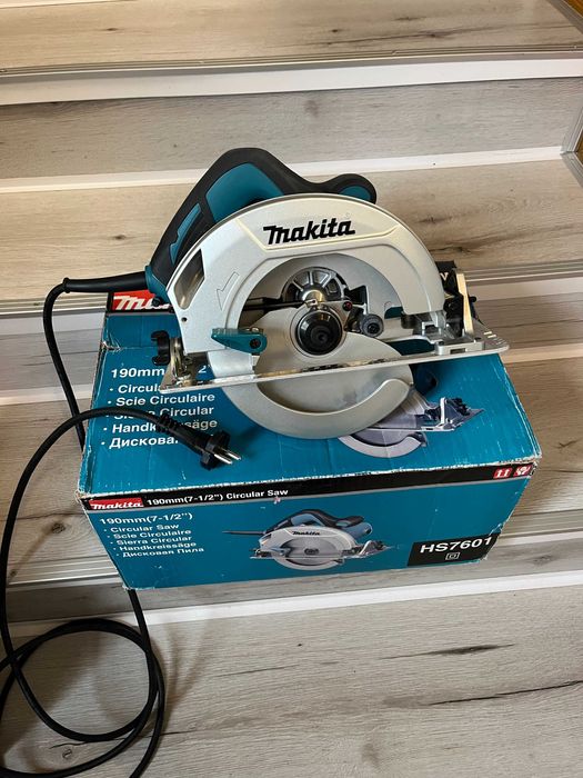 Fierastrau circular Makita HS7601