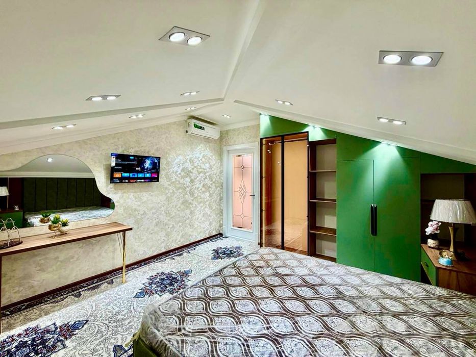 Продается 4 ком. Квартира площадью 110 кв.м. В Вокзале