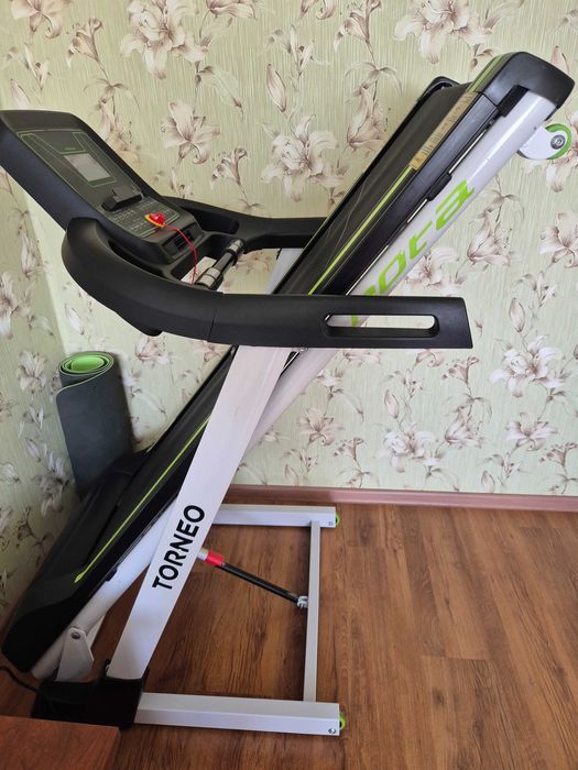 Продам беговую дорожку Torneo Note