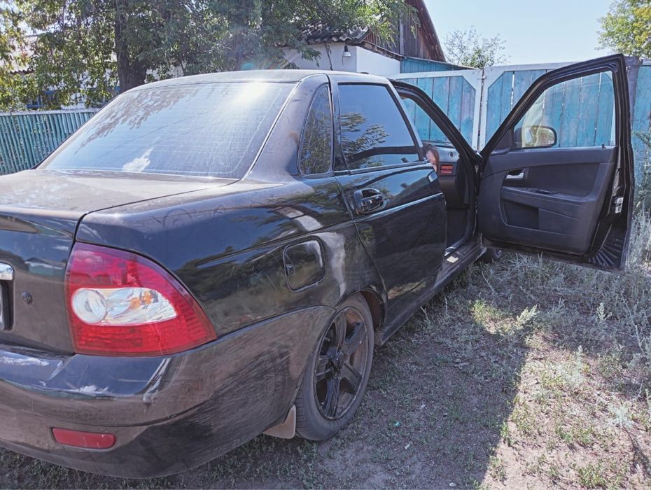 Продам приору срочно