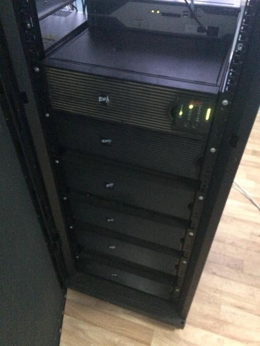 APC Smart-UPS RT 5000 ВА, стоечного исполнения, 230 ВAPC Smart-UPS RT