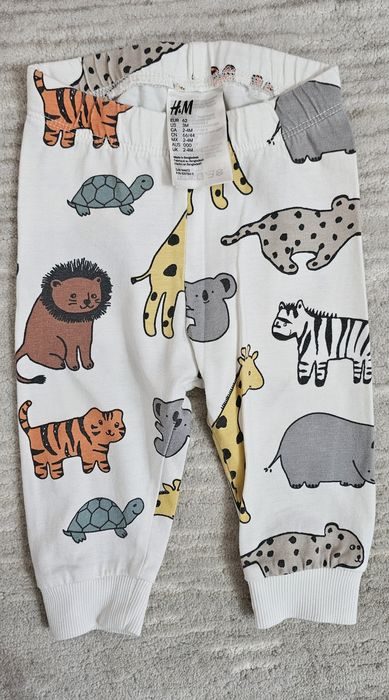 Set 2 pijamale HM marime 62 (3 luni)