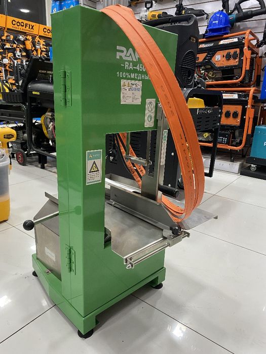 Qasoblar uchun qõlay suyak kesadigan