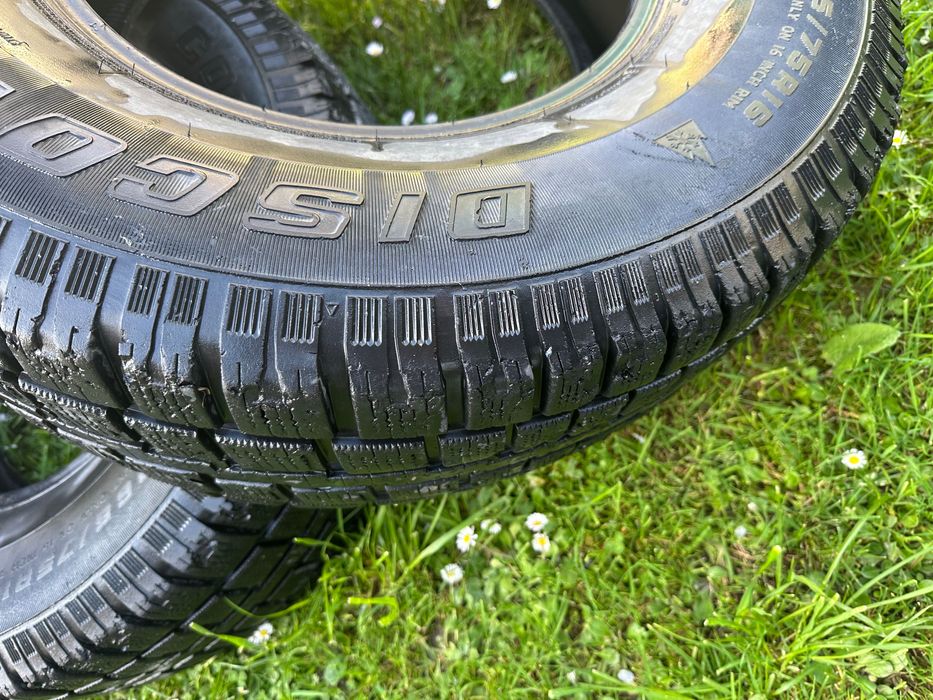 Продава се гуми Dıscover M+S  265/75/16 цена 220евро за повече инф на тел 0892001384