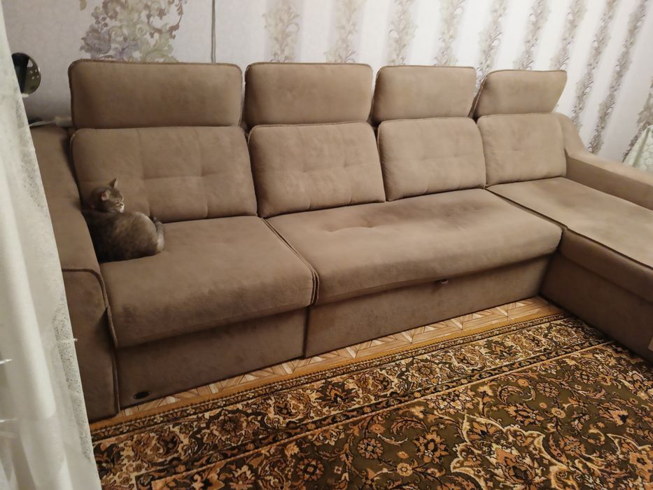 Продам большой диван