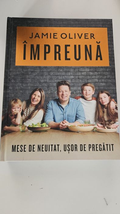Jamie Oliver
Împreună
