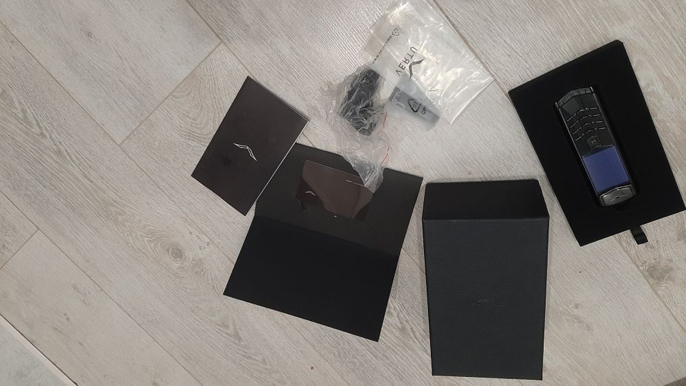 Сотовый телефон VERTU 1 симка