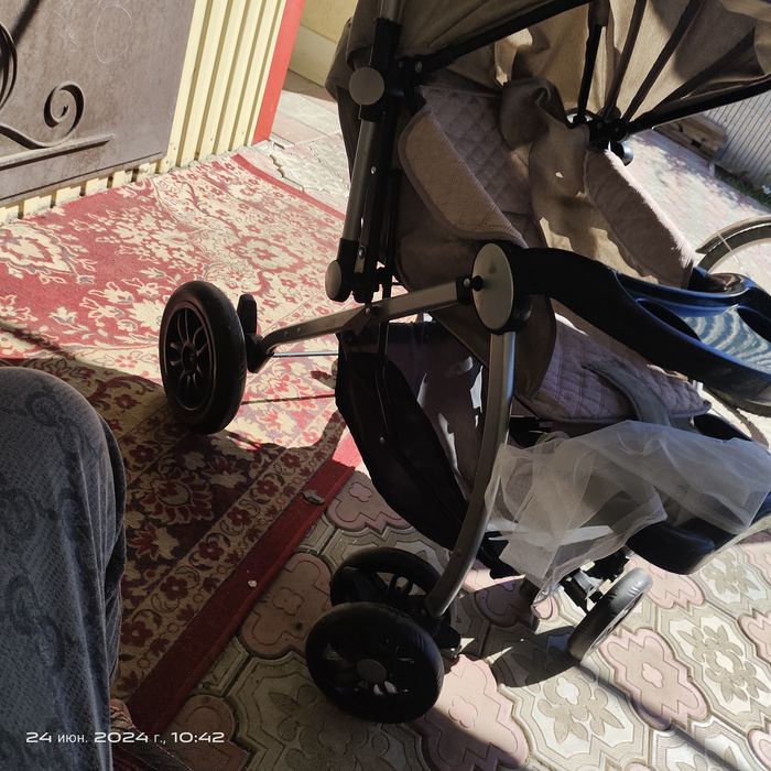 Продам коляску зима лето. Санки проданы