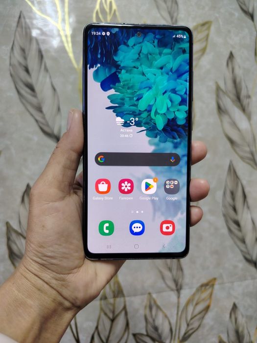 продается телефон