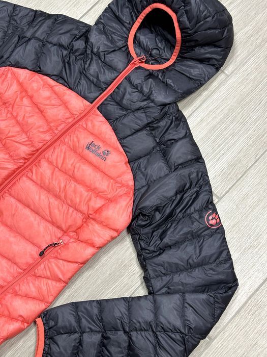 Дамско пухено яке Jack Wolfskin – размер XS, отлично състояние