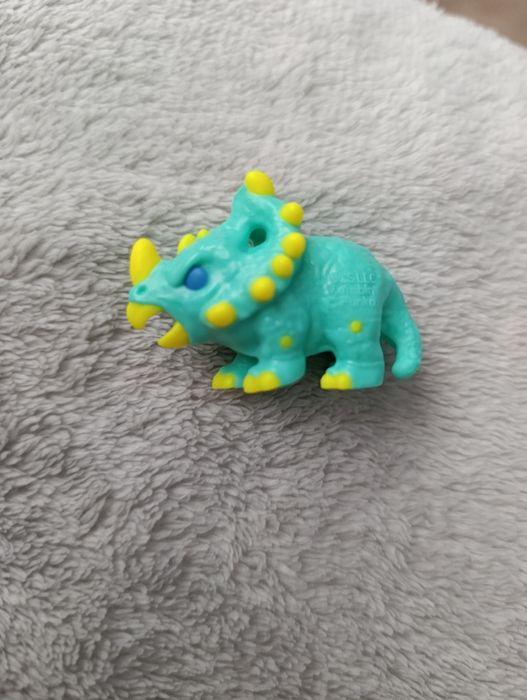 Дракоши из Киндер Джоя