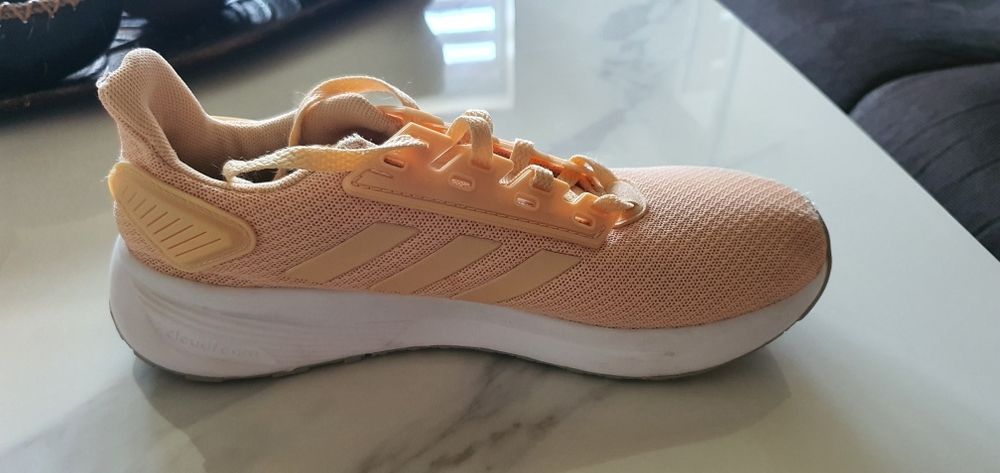 Дамски маратонки adidas cloudfoam