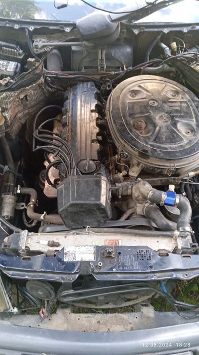 Продам Мерседес 124