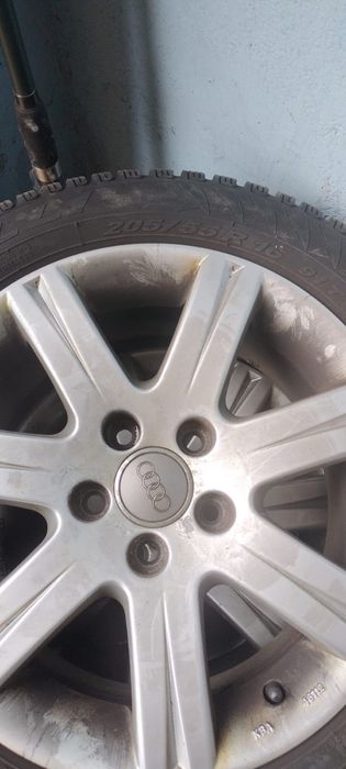 Vand sau schimb cu jante pt duster r17
