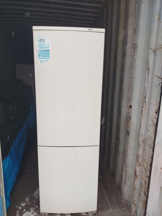 Холодильник рабочий