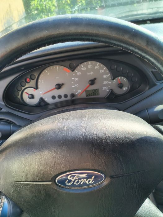Ford focus 1 1.8tdci