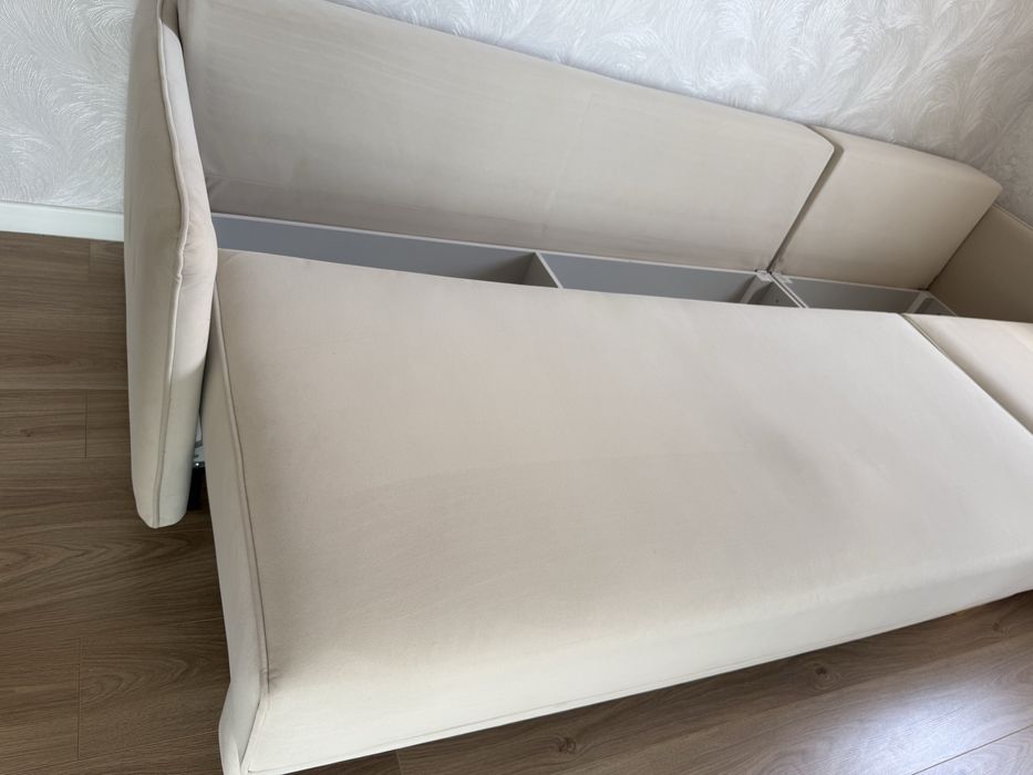 Диван в отличном состоянии