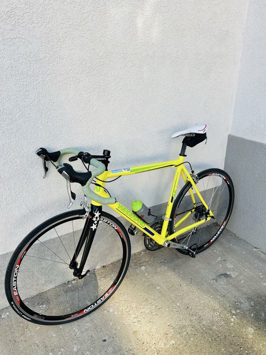 Wilier Triestina GranTurismo Lite, foarte ușoară, stare foarte bună, furcă din carbon, roți Easton Vista SL, gata de pedalat.