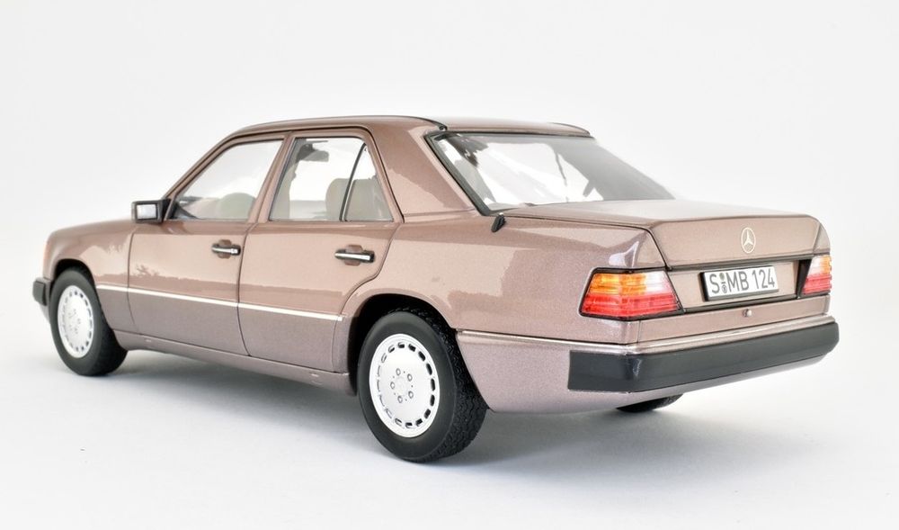 Масштабные модели 1/18