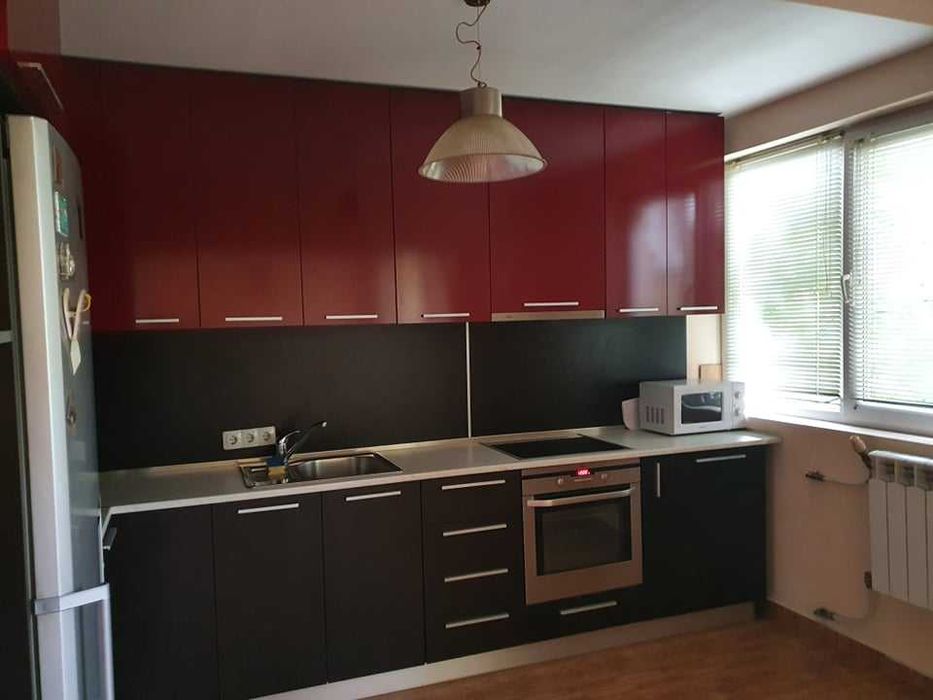 Двустаен имот в Изток